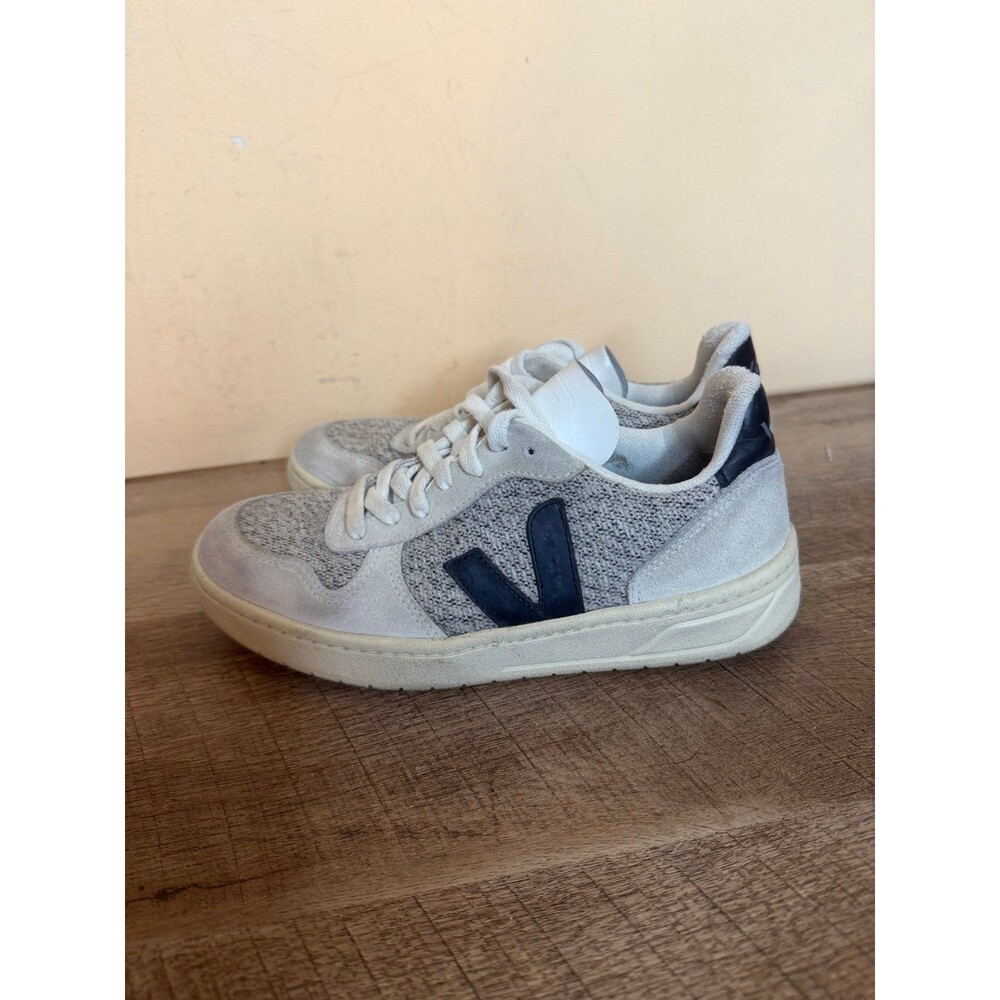 Veja V-10 Flannel snow black sneakers women’s size 5 shoes